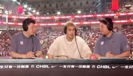 华体会-郭艾伦：希望大家明年解说我 不然我就真的变成解说员了