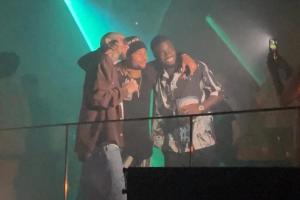 开云中国官网-图片报：拜仁众将在伊维萨岛狂欢，诺伊尔与宾客交流格纳布里热舞