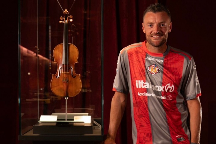 kaiyun.com-瓦尔迪：主帅希望克雷莫内塞成为黑马；马雷斯卡建议我来这踢球