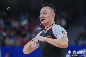 开云中国官网-万众瞩目！闫军将作为主裁判吹罚今晚广东VS上海G3生死战