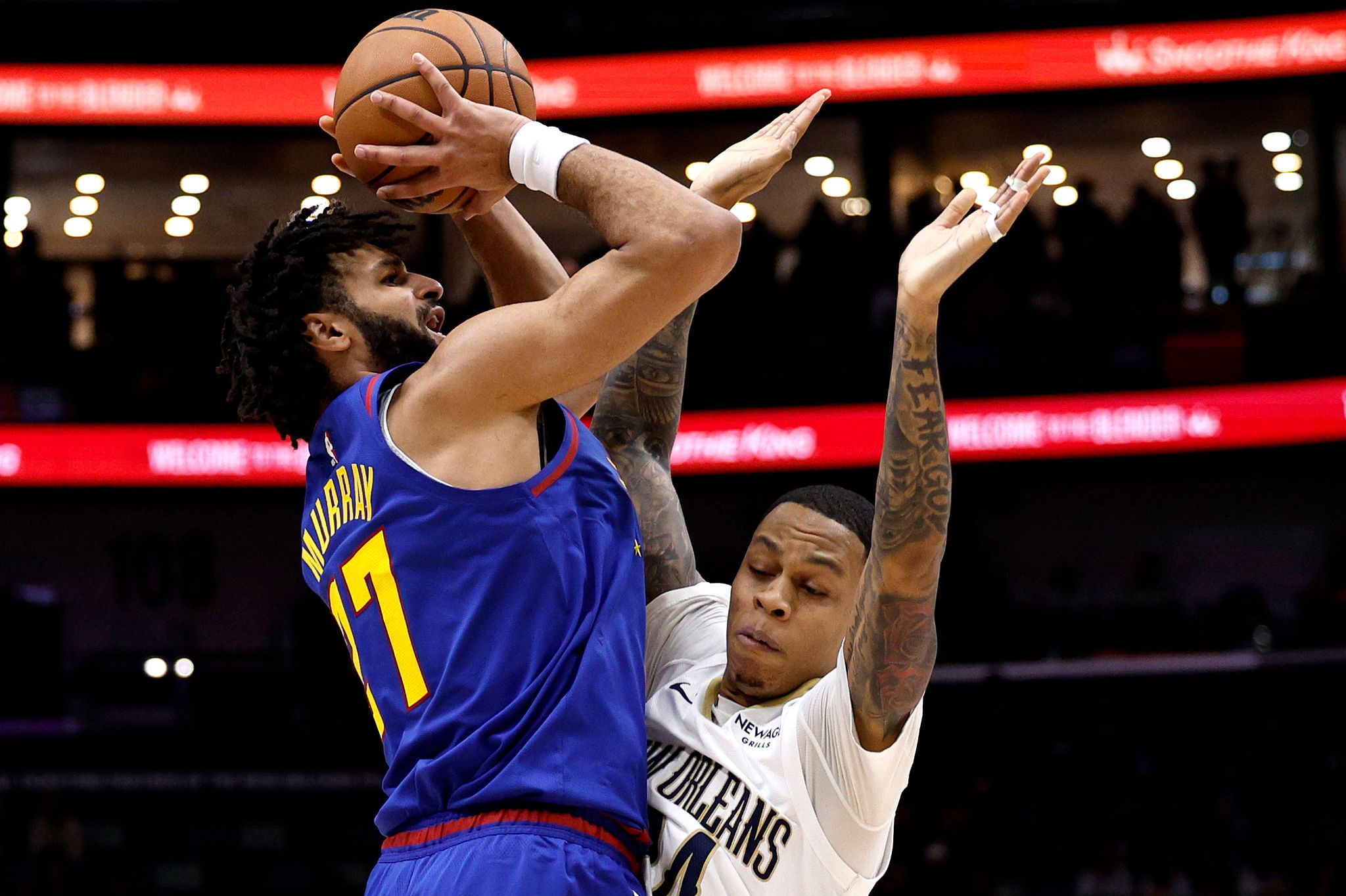 开云体育官方下载-穆雷35+9沃特森30+7 锡安12+7掘金险胜鹈鹕