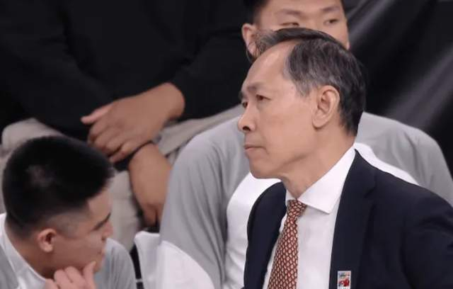 开云体育中国官方网站-只赢江苏4分！许利民用人+战术引众怒，斯佩尔曼受伤后周琦累垮！|北京|陈盈骏|范子铭|篮板|球员_新浪体育_新浪新闻